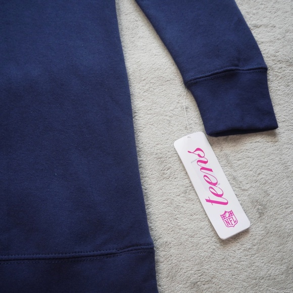 New England Patriots NFL Teens Women Medium 7/9 Blue Pullover Hoodie Sweatshirt - Picture 4 of 12